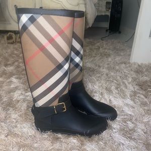 Burberry Rain Boots Size 37